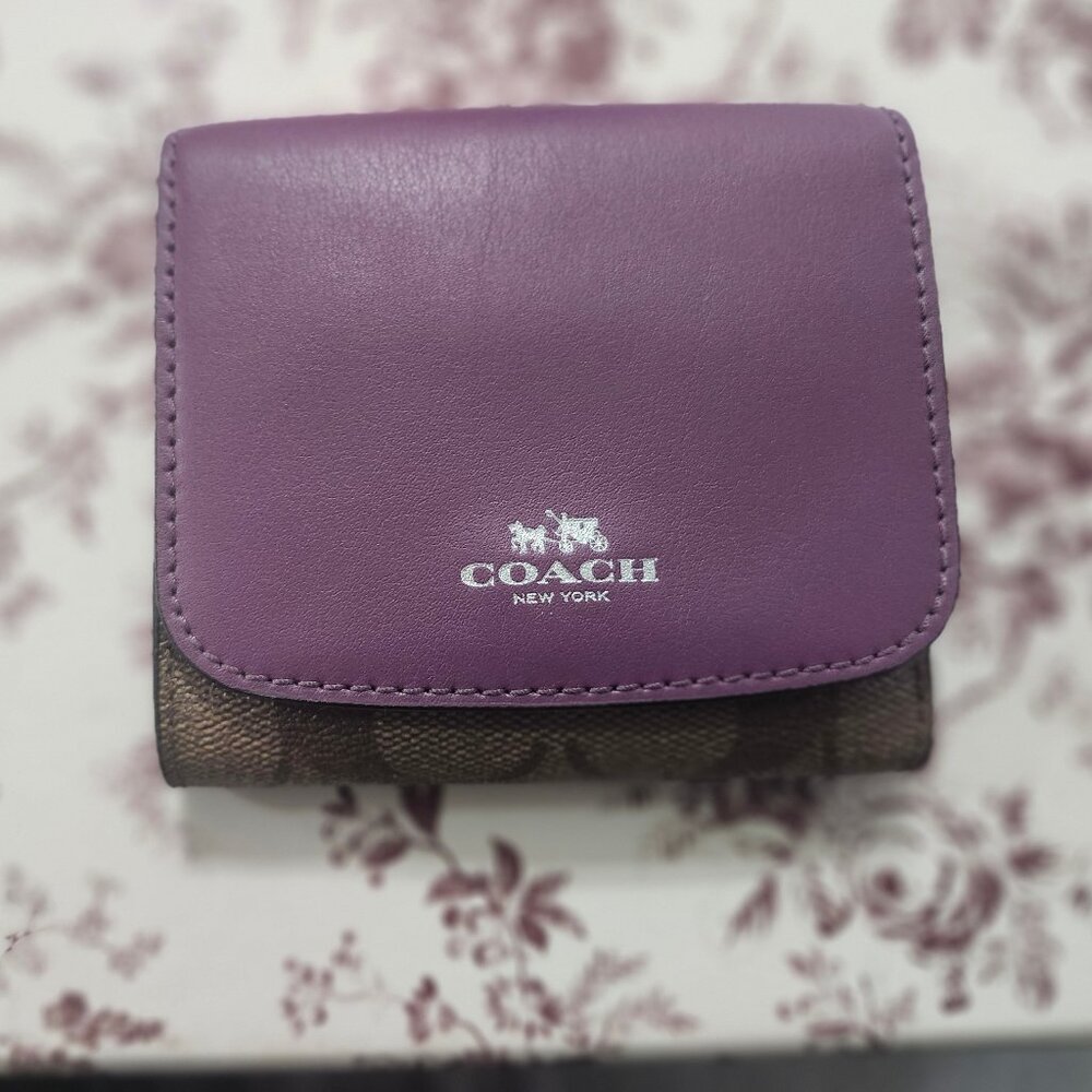 COACH Signature PVC Leather Small Trifold Wallet F53837